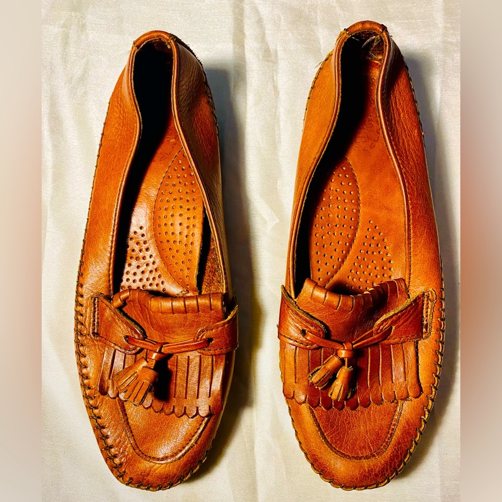 Vintage Dexter USA Leather Fringe Tan Loafers - Women’s Size 9 - Preowned